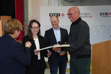 v.l.: Nicole Razavi, Jasmin Buresch, Michael Lenz, Markus Frank